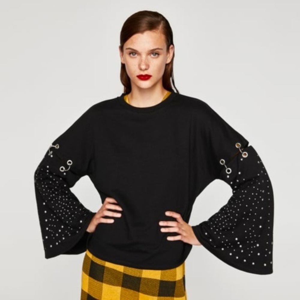 Zara bell sleeve crop sweatshirt